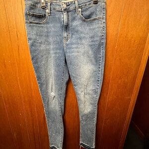 Levi’s 721 High Rise Skinny Jeans Distressed Waist 32